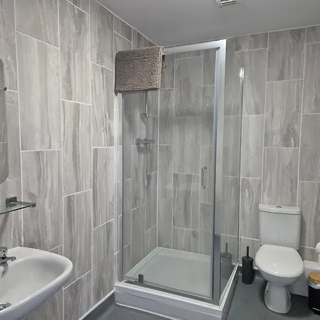 #9 Studio Apartment - Sleeps 4 Portsmouth Exterior photo