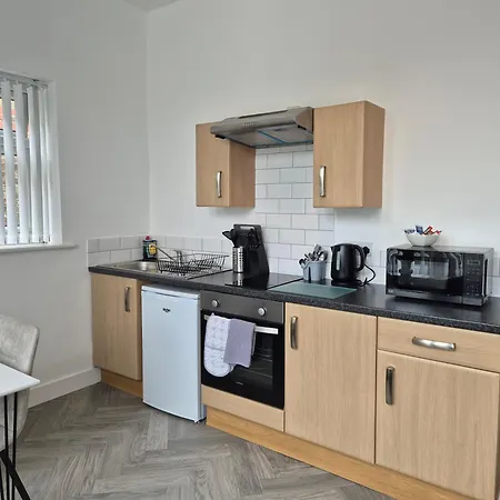 #9 Studio Apartment - Sleeps 4 Portsmouth Exterior photo